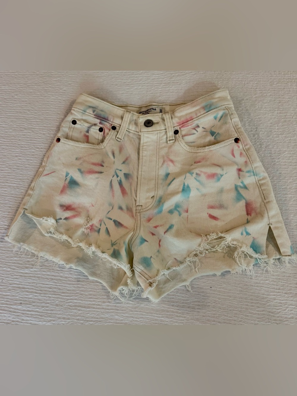 Abercrombie & Fitch “the Cutoff Short” in Curve Love Cutoff Shorts /High Rise